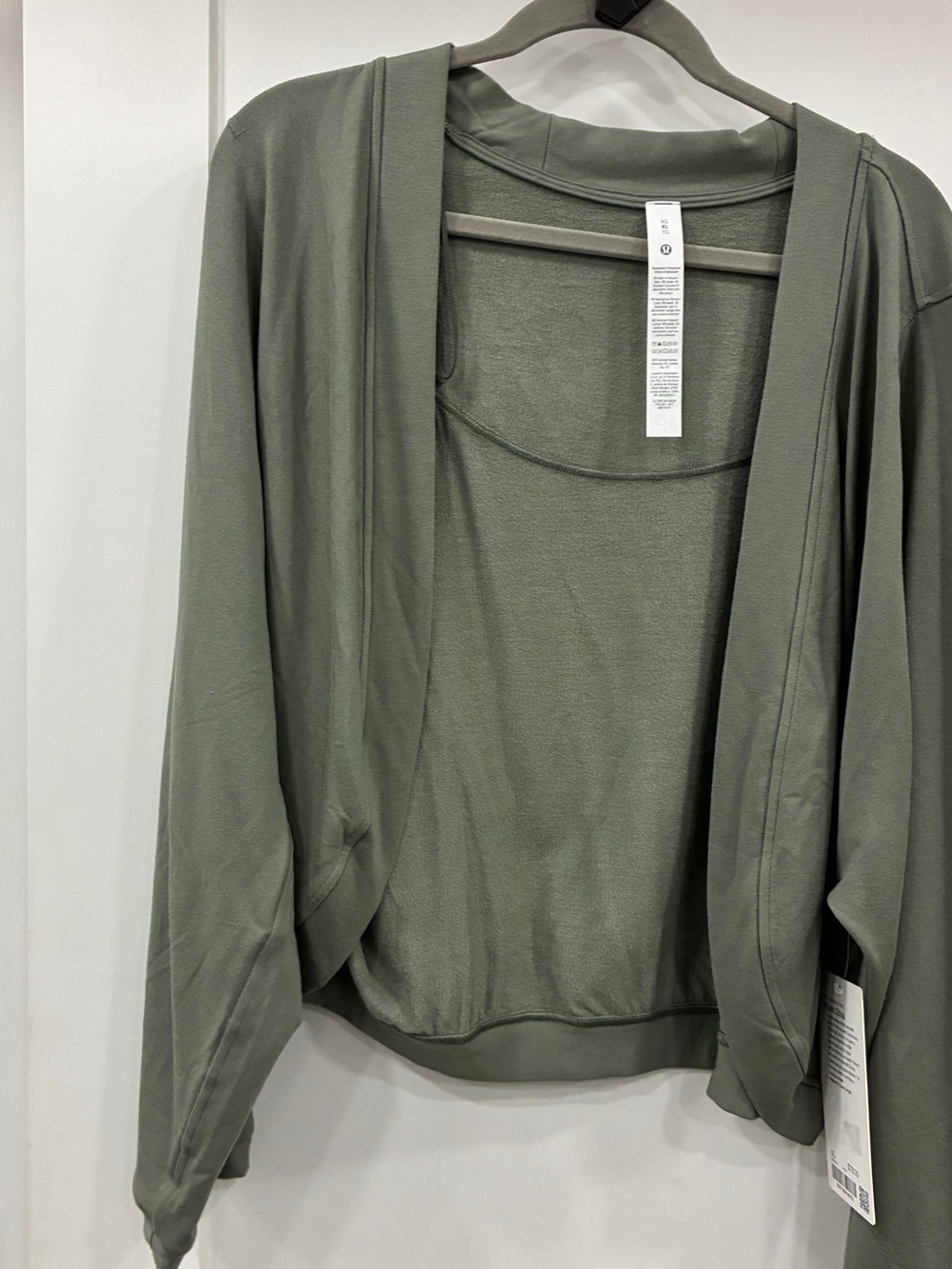 Lululemon 3-Piece Willow Green Align Set + BeCalm Shrug NWT - Picture 5 of 8